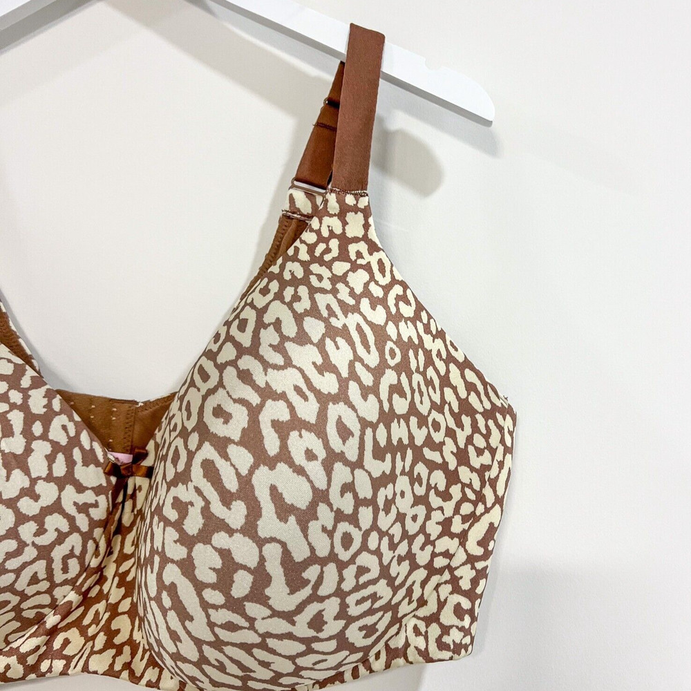 Comfort Choice Women's 46DD Back Smoothing Wireless T-Shirt Bra Animal Print - Picture 2 of 9